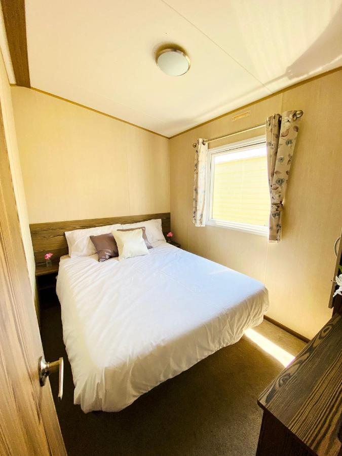 Dizzard 23 Hotel Bridgerule Екстериор снимка
