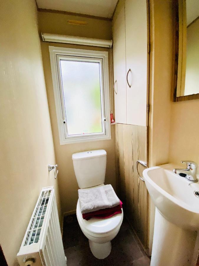 Dizzard 23 Hotel Bridgerule Екстериор снимка